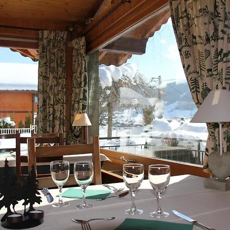 L'ours Blanc 2* Morzine