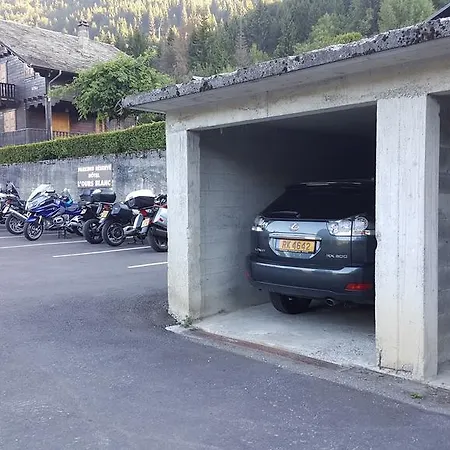 L'ours Blanc Morzine