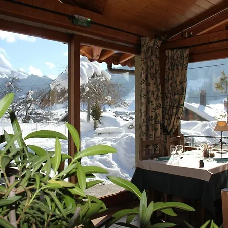 L'ours Blanc Hotel 2*